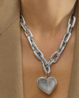 Collana corta catena con ciondolo cuore pieno Alluminio riciclato