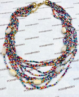 Collana multifili multicolor con perline colorate e resina
