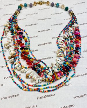 Collana multifili multicolor in perline colorate e conchiglie