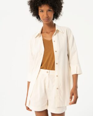 Camicia lunga in viscosa e lino Bianco. Composizione: 70% Viscosa 30% Lino