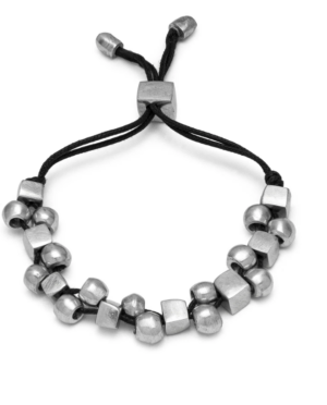 Bracciale regolabile in alluminio 100% riciclato. Chiusura con cordino scorrevole By Vestopazzo