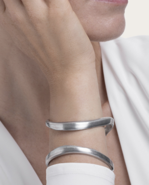 Bracciale rigido in alluminio 100% riciclato by Vestopazzo