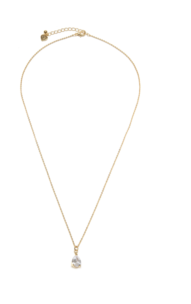 Collana corta con solitario a goccia e chiusura a moschettone regolabile. Nickel tested. Lega di zinco placcata oro con zirconi. Nickel tested.