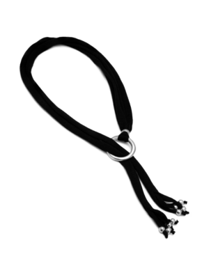 Collana lunga donna in lycra con cerchio e frange in alluminio riciclato Collana lunga donna in lycra con cerchio e frange in alluminio riciclato