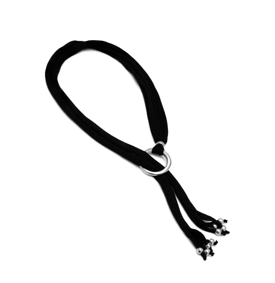 Collana lunga donna in lycra con cerchio e frange in alluminio riciclato