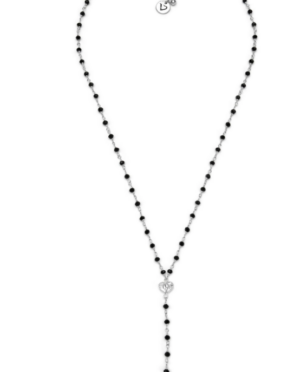 Collana modello rosario con piccole sfere nere e ciondolo a forma di cuore Collana modello rosario con piccole sfere nere e ciondolo a forma di cuore