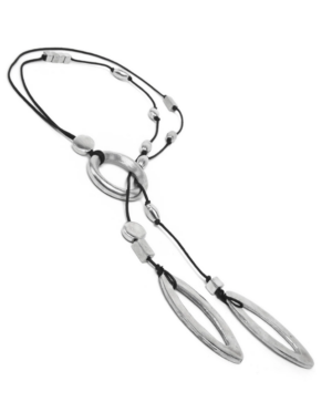 Collana pendente in alluminio 100% riciclato composta da cordoncino nero con elementi misti e due pendenti ovali traforati