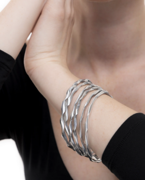 Bracciale uomo/donna rigido ondulato in alluminio riciclato by Vestopazzo
