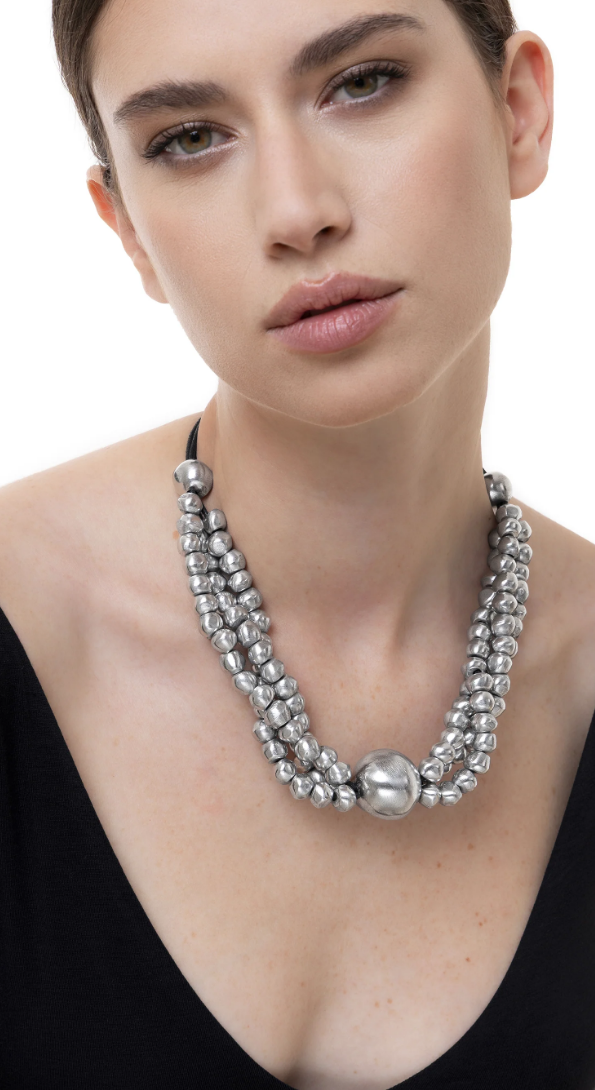 Collana donna a tre fili con sfere in alluminio riciclato By Vestopazzo